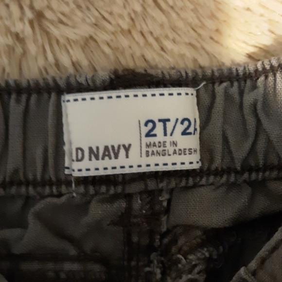 Old Navy size 2 shorts - Picture 4 of 5